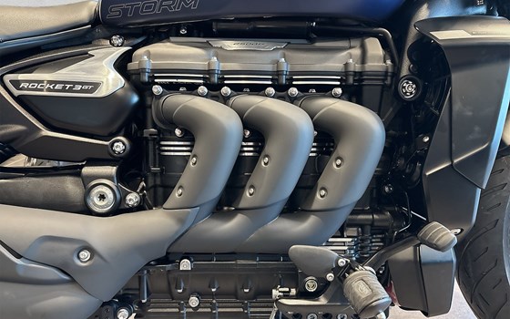 Neufahrzeug Triumph Rocket 3 Storm GT - Bild 5