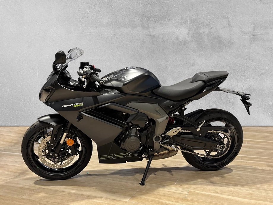 Offer Triumph Daytona 660 Bild 2: Offer Triumph Daytona 660