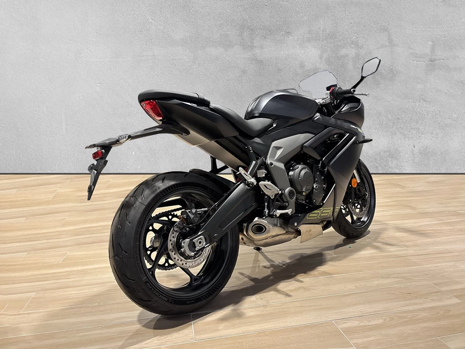 Offer Triumph Daytona 660 Bild 3: Offer Triumph Daytona 660