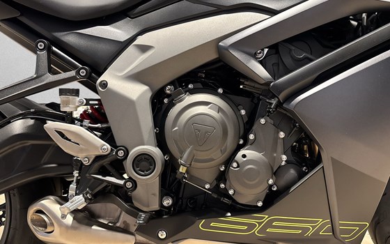Neufahrzeug Triumph Daytona 660 - Bild 5