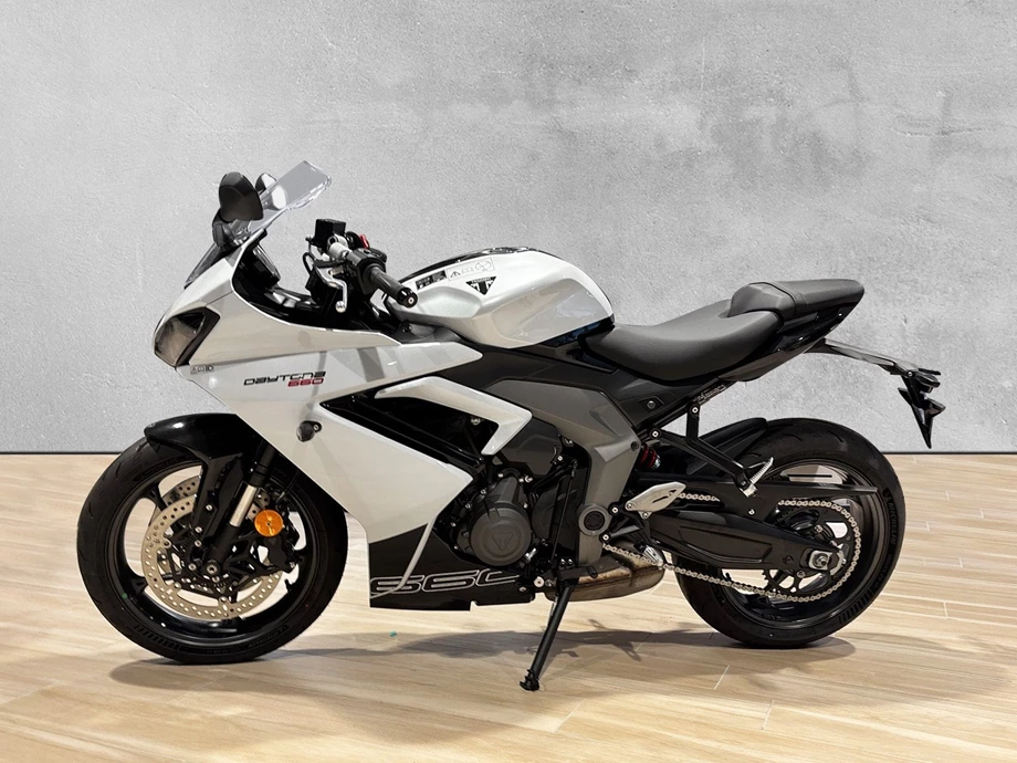 Offer Triumph Daytona 660 Bild 2: Offer Triumph Daytona 660