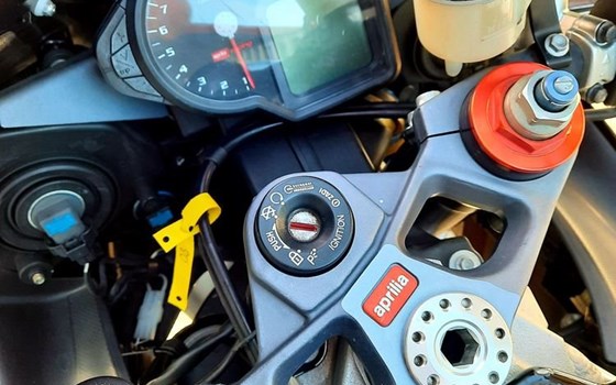 Gebrauchtmotorrad Aprilia RSV 1000 R (RSV Mille R) - Bild 5