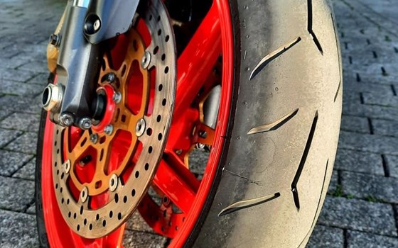 Gebrauchtmotorrad Aprilia RSV 1000 R (RSV Mille R) - Bild 6