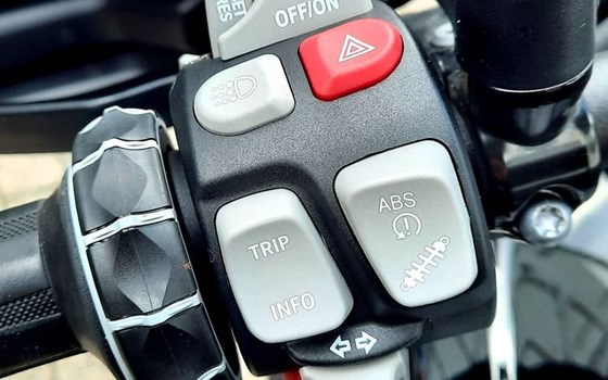 Gebrauchtmotorrad BMW S 1000 XR - Bild 9