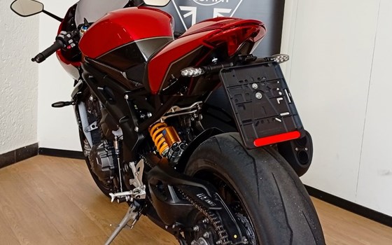 Gebrauchtmotorrad Triumph Speed Triple 1200 RR - Bild 6