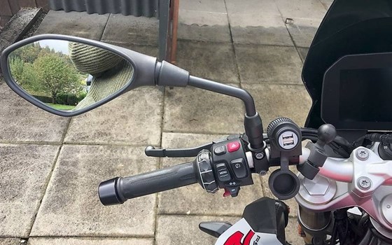 Gebrauchtmotorrad BMW F 900 R - Bild 5 Gebrauchtmotorrad BMW F 900 R - Bild 5