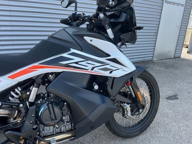 KTM 790 Adventure (weiß) - Bild 3