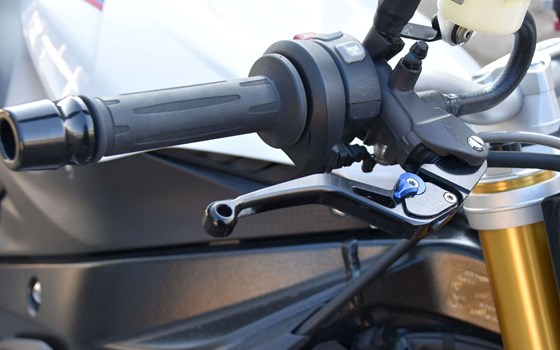 Gebrauchtmotorrad BMW S 1000 R - Bild 4 Gebrauchtmotorrad BMW S 1000 R - Bild 4