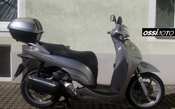 Gebrauchtmotorrad Honda SH300i - Bild 1 Gebrauchtmotorrad Honda SH300i - Bild 1