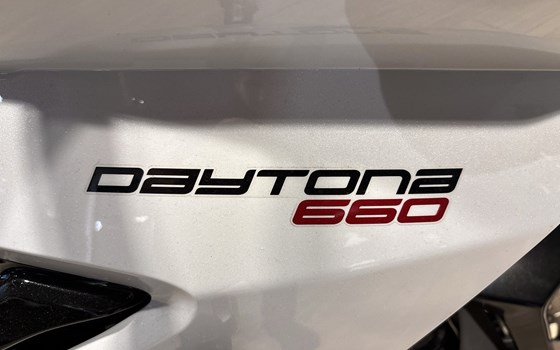 Neufahrzeug Triumph Daytona 660 - Bild 6