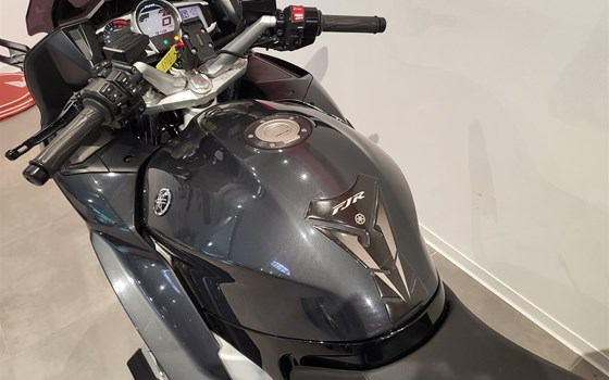Gebrauchtmotorrad Yamaha FJR 1300 - Bild 13