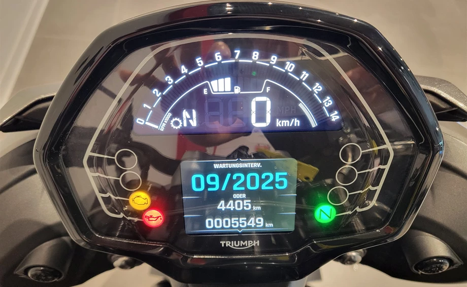 Angebot Triumph Street Triple R Bild 11: Angebot Triumph Street Triple R