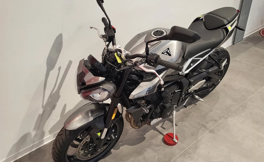 Angebot Triumph Street Triple R Bild 15: Angebot Triumph Street Triple R