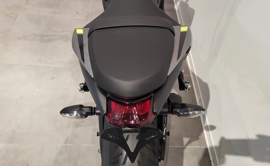 Angebot Triumph Street Triple R Bild 18: Angebot Triumph Street Triple R