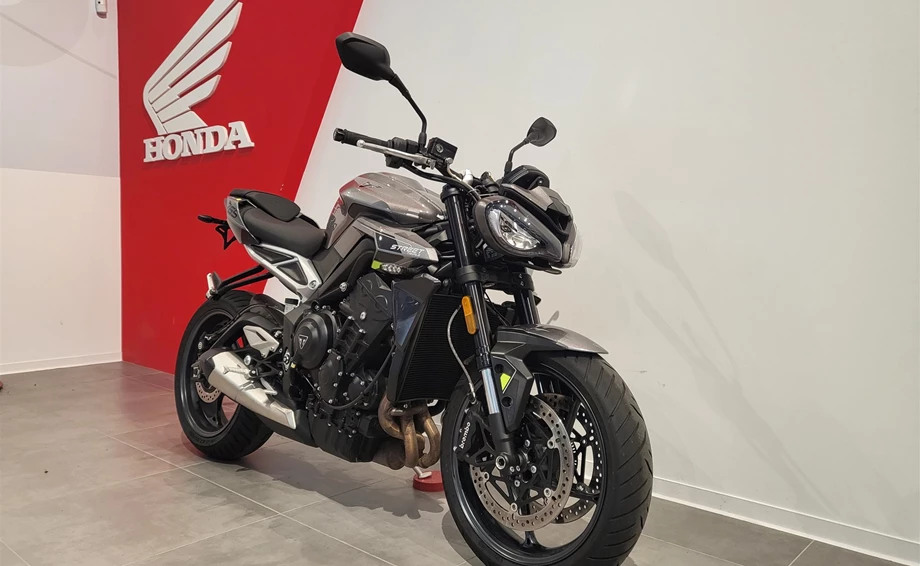 Angebot Triumph Street Triple R Bild 2: Angebot Triumph Street Triple R