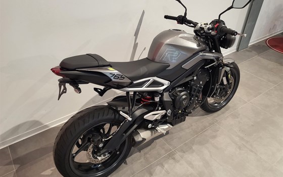 Gebrauchtmotorrad Triumph Street Triple R - Bild 7