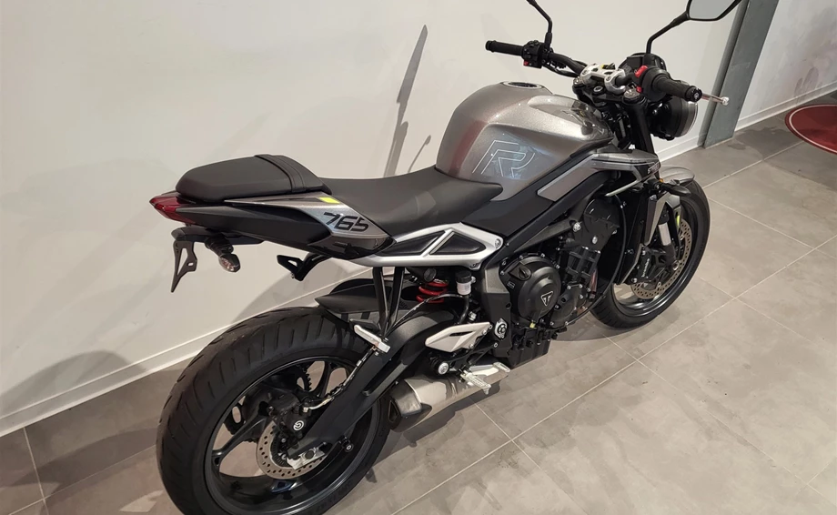 Angebot Triumph Street Triple R Bild 7: Angebot Triumph Street Triple R