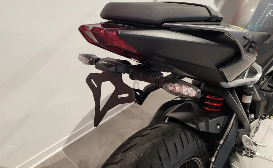 Angebot Triumph Street Triple R Bild 9: Angebot Triumph Street Triple R