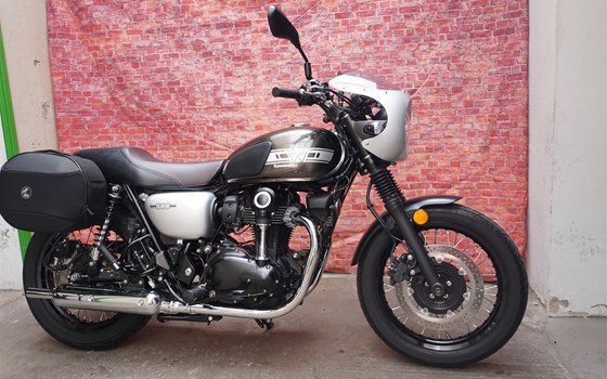 Gebrauchtmotorrad Kawasaki W800 Cafe - Bild 1