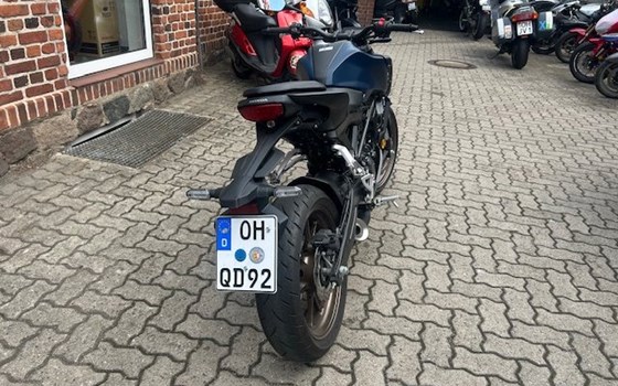 Gebrauchtmotorrad Honda CB125R - Bild 6