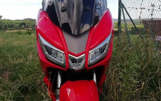 Gebrauchtmotorrad Aprilia SXR 50 - Bild 1 Gebrauchtmotorrad Aprilia SXR 50 - Bild 1