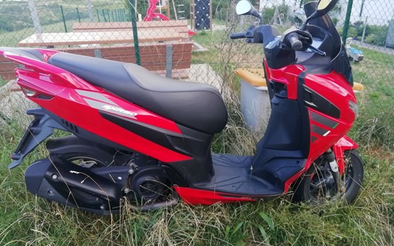 Gebrauchtmotorrad Aprilia SXR 50 - Bild 4 Gebrauchtmotorrad Aprilia SXR 50 - Bild 4