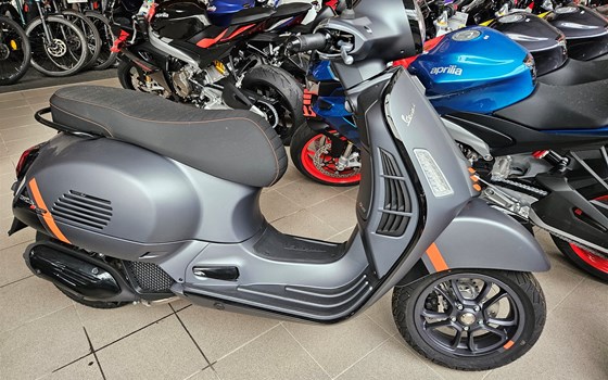 Neufahrzeug Vespa GTS 125 Super Sport - Bild 1