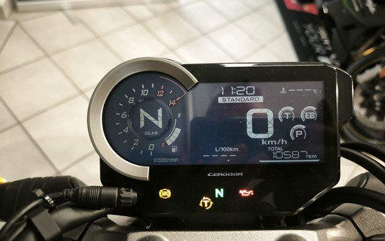 Gebrauchtmotorrad Honda CB 1000 R - Bild 8