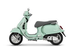 Neumotorrad Vespa GTS Super Sport Neumotorrad Vespa GTS Super Sport