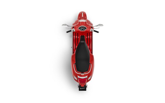 Neufahrzeug Vespa GTS 125 - Bild 8 Neufahrzeug Vespa GTS 125 - Bild 8