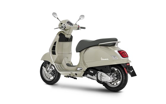 Neufahrzeug Vespa GTS 125 - Bild 3 Neufahrzeug Vespa GTS 125 - Bild 3