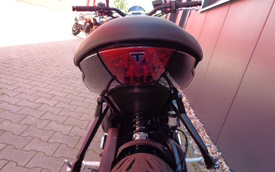 Gebrauchtmotorrad Triumph Trident 660 - Bild 10