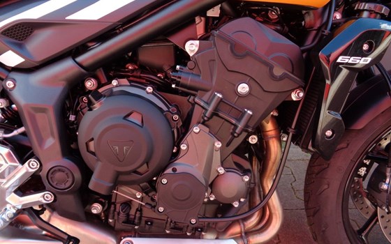 Gebrauchtmotorrad Triumph Trident 660 - Bild 4