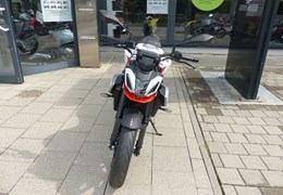 Neumotorrad Aprilia Tuono 457