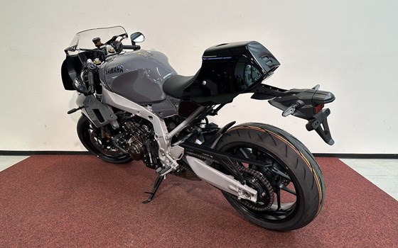 Gebrauchtmotorrad Yamaha XSR900 GP - Bild 6