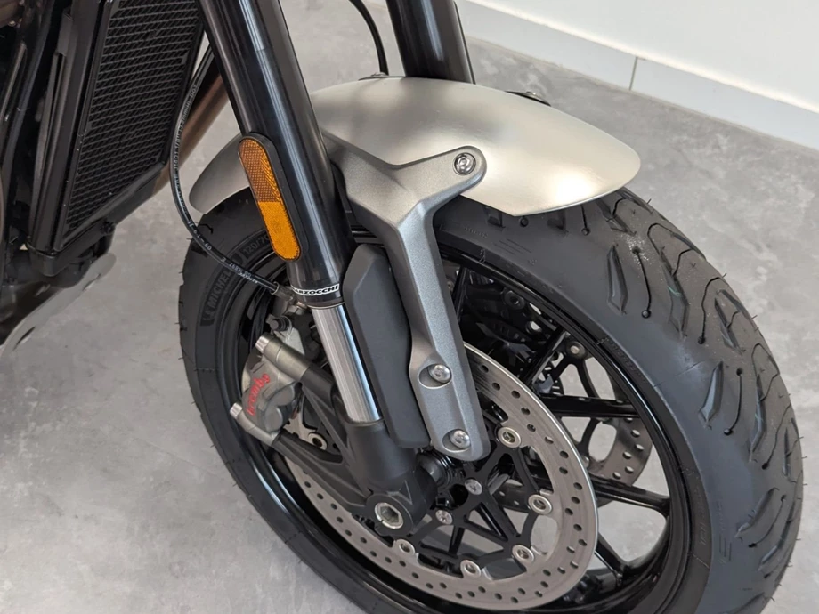 Angebot Triumph Speed Twin 1200 Bild 8: Angebot Triumph Speed Twin 1200