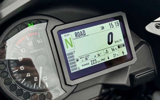 Gebrauchtmotorrad Kawasaki Versys 1100 SE - Bild 16