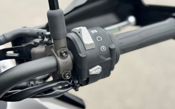 Gebrauchtmotorrad Kawasaki Versys 1100 SE - Bild 19