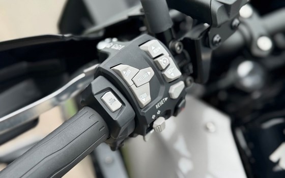 Gebrauchtmotorrad Kawasaki Versys 1100 SE - Bild 9