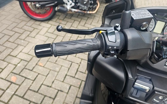 Neufahrzeug Suzuki Burgman 400 - Bild 10