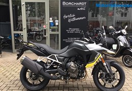 Neumotorrad Suzuki V-Strom 800