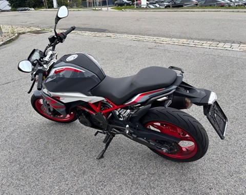 zum Vergrössern bitte anklicken!