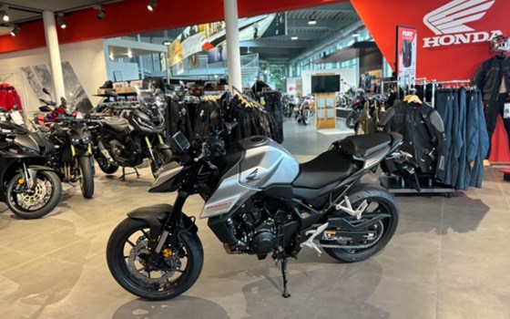 Neufahrzeug Honda CB750 Hornet - Bild 6