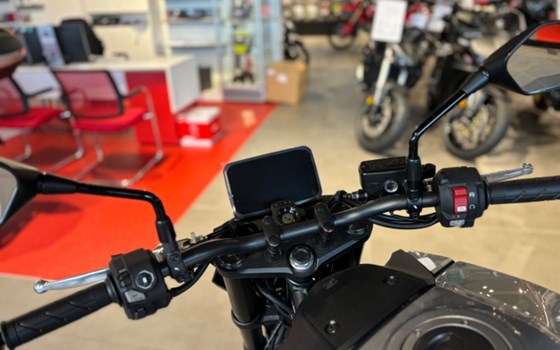 Neufahrzeug Honda CB750 Hornet - Bild 8