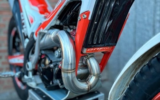 Gebrauchtmotorrad TRS One 125 RR Raga Racing - Bild 10 Gebrauchtmotorrad TRS One 125 RR Raga Racing - Bild 10