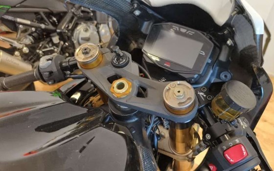 Gebrauchtmotorrad Suzuki GSX-R 1000 R - Bild 3 Gebrauchtmotorrad Suzuki GSX-R 1000 R - Bild 3
