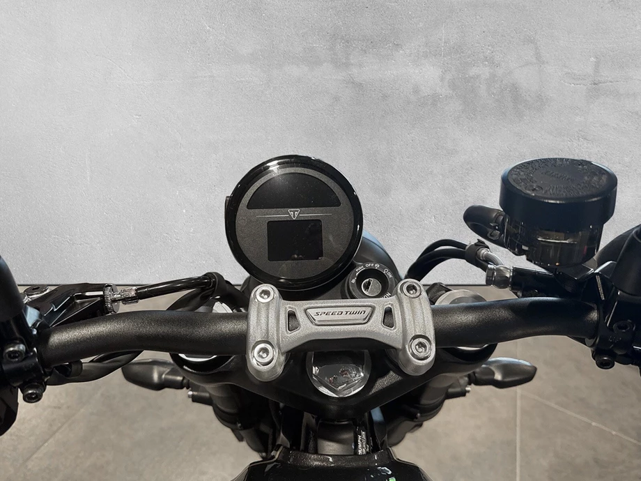 Offer Triumph Speed Twin 900 Bild 4: Offer Triumph Speed Twin 900