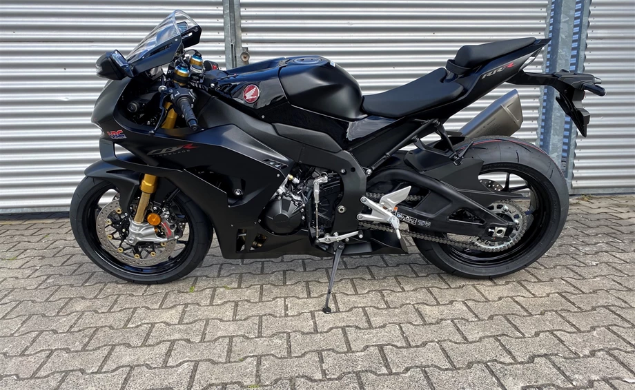Angebot Honda CBR1000RR-R Fireblade SP Bild 5: Angebot Honda CBR1000RR-R Fireblade SP