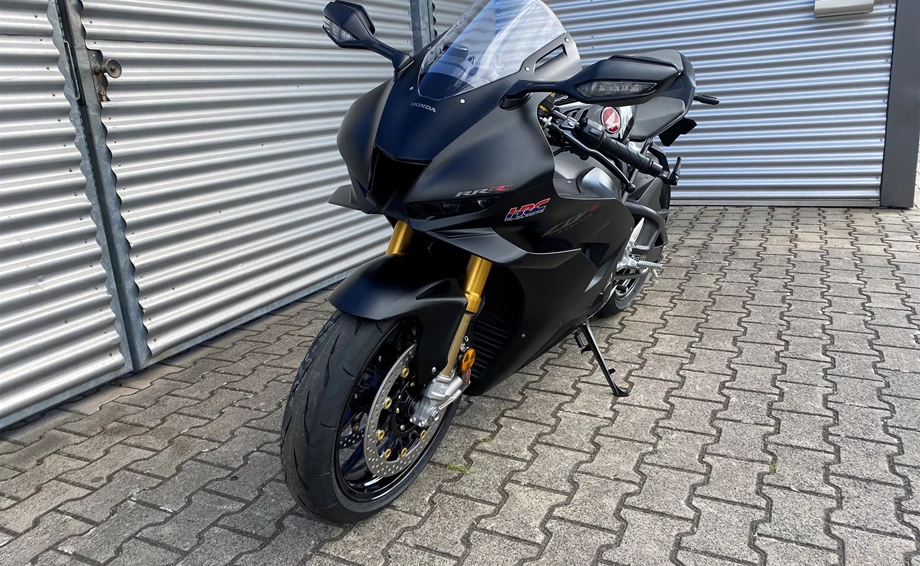 Angebot Honda CBR1000RR-R Fireblade SP Bild 6: Angebot Honda CBR1000RR-R Fireblade SP