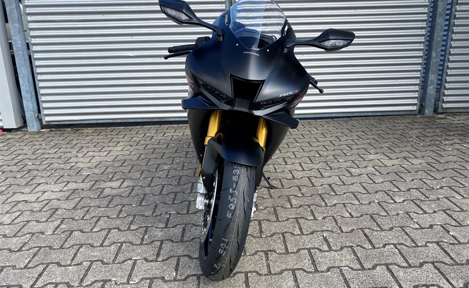 Angebot Honda CBR1000RR-R Fireblade SP Bild 7: Angebot Honda CBR1000RR-R Fireblade SP